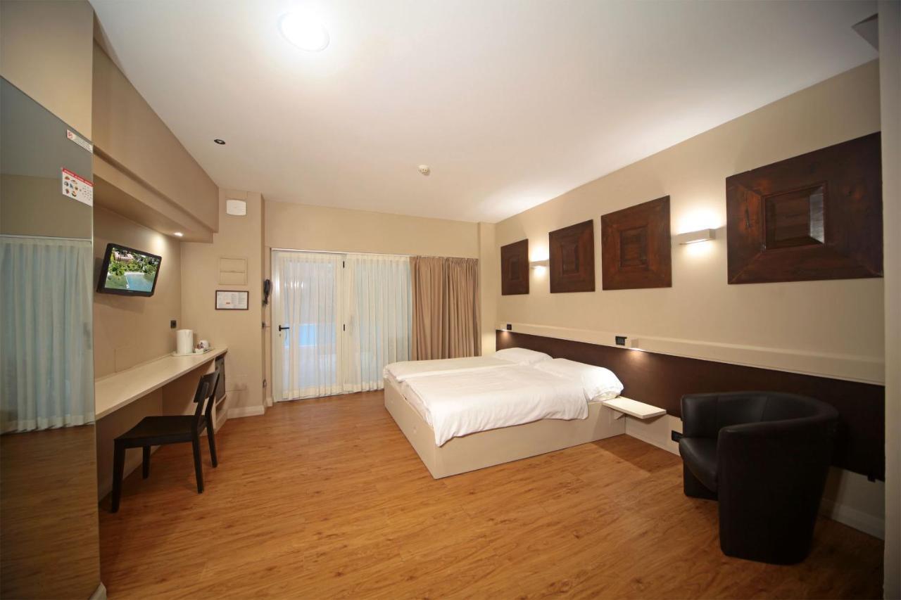 Hotel La Pauel Sirmione Luaran gambar