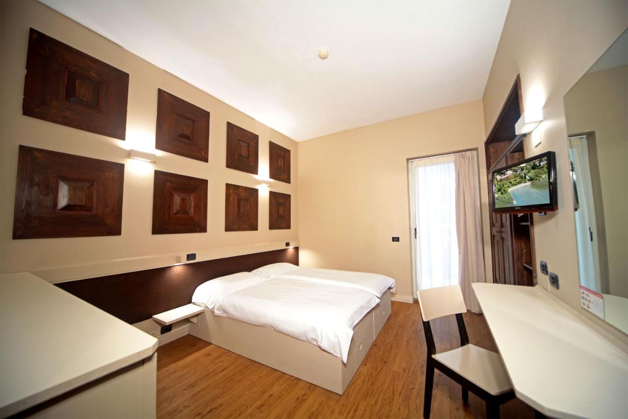 Hotel La Pauel Sirmione Luaran gambar